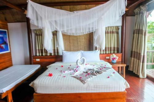 Hotel The Cinnamon Art Resort And Spa