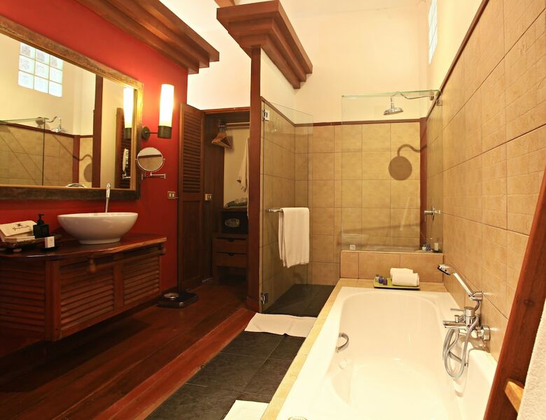 Hotel Tohsang Khongjiam Resort