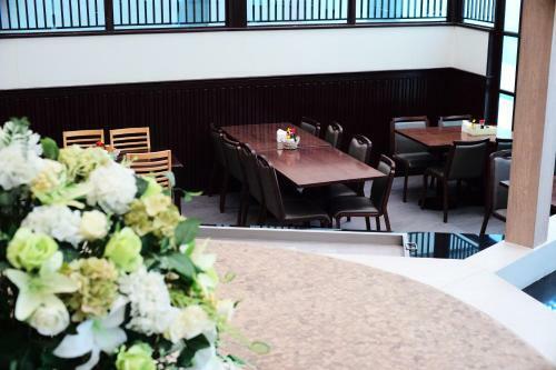 J Park Hotel And Serviced Apartment