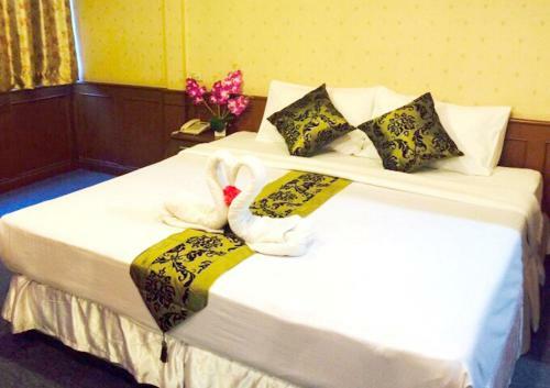 Hotel Navanakorn Golden View
