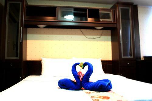 Hotel Navanakorn Golden View