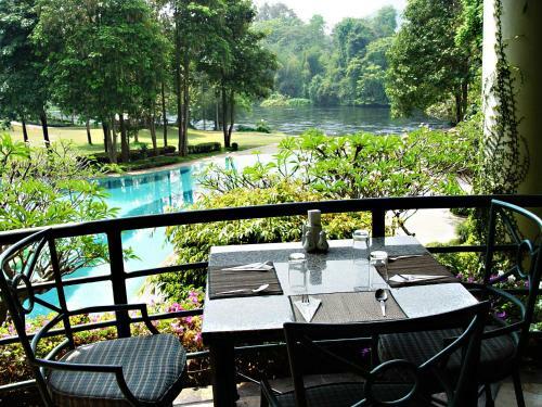 Hotel Pavilion Rim Kwai Resort