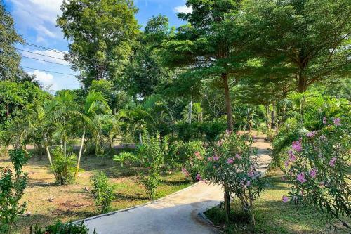 Country Lake Nature Lodge