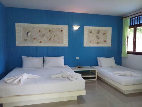 Hotel Baan Talay See Cream Resort