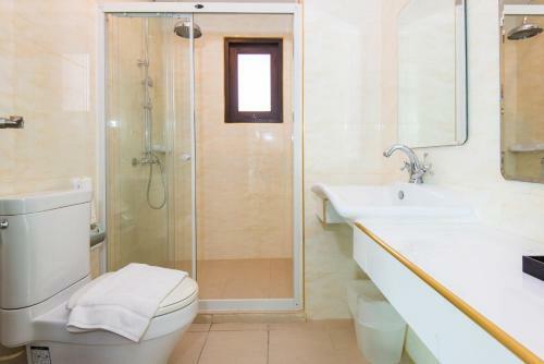 Hotel Baan Talay See Cream Resort