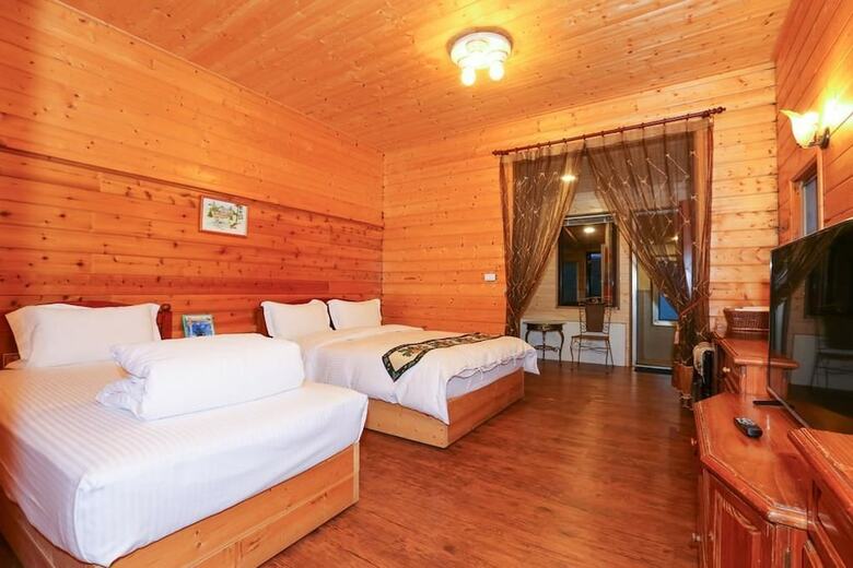 Bed & Breakfast New Life Hot Spring Resort