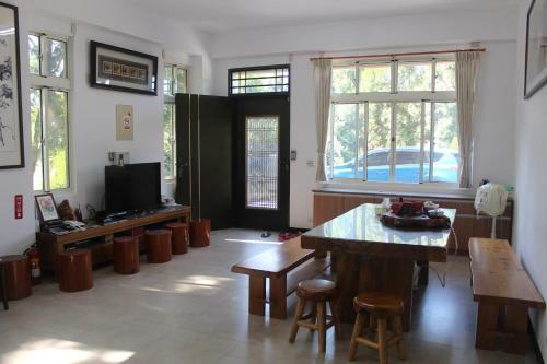 Shan Hu Lian Homestay