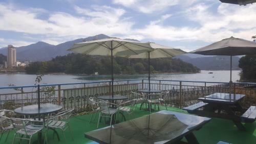 Bed & Breakfast Crystal Jade Chalet