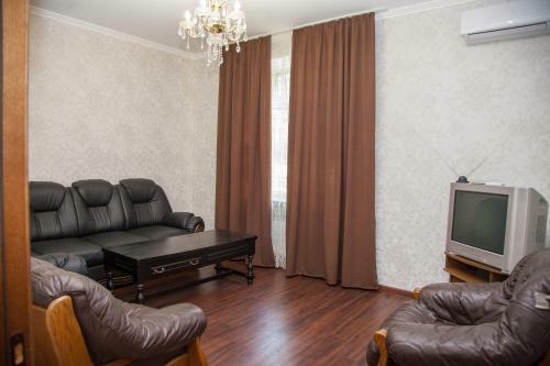 2 Rooms Apartment On Soborny Avenue 104. Luxury Class. Centre
