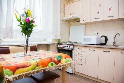 Apartamento 2rooms Standart Apt On Soborniy 153