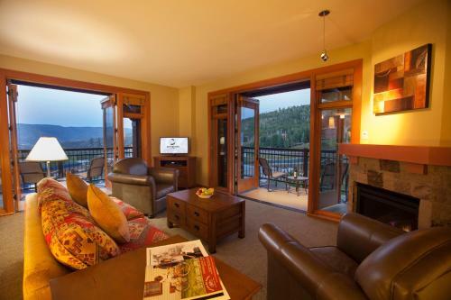 Capitol Peak Lodge, A Destination Residence