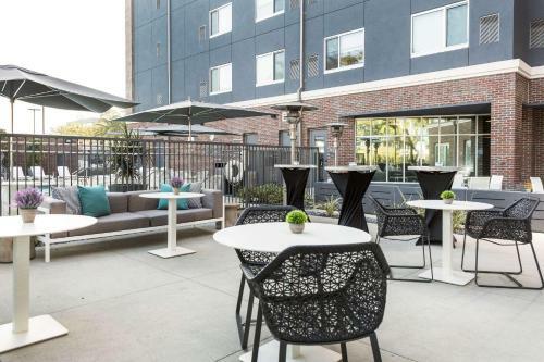 Cambria Hotel Lax