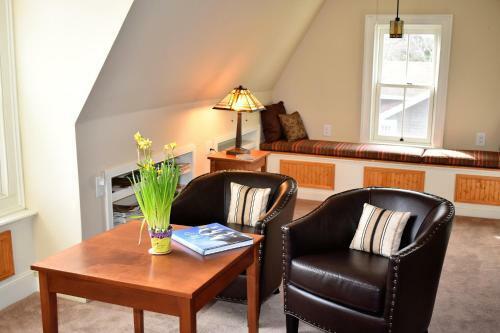 Danskammer House Bed & Breakfast