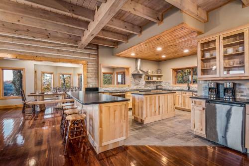 Tanglewood Mountain Lodge Home