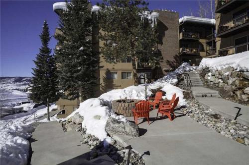 Storm Meadows East Slopeside - Se066