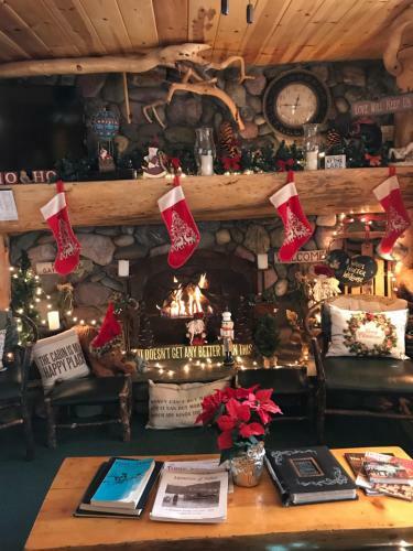 Bed & Breakfast Fireside Lodge