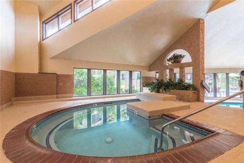 2108 Timberline Lodge, Trappeur's Crossing