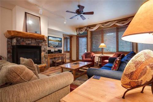 2108 Timberline Lodge, Trappeur's Crossing