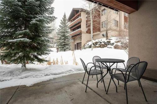 2108 Timberline Lodge, Trappeur's Crossing