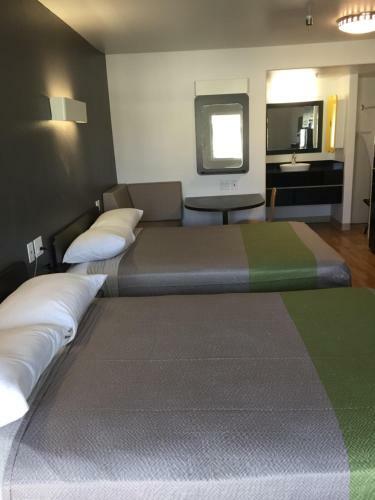 Motel Studio 6 Victorville - Apple Valley