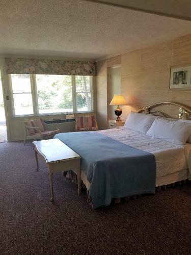 Posada High Meadows Inn