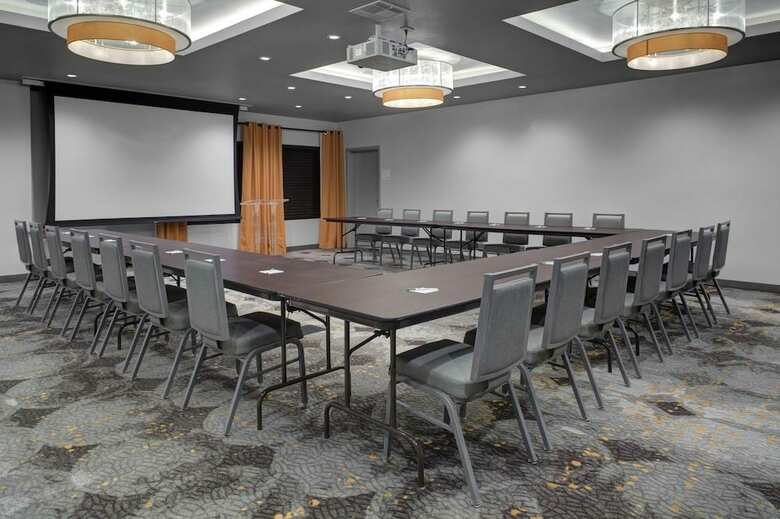 Hotel Holiday Inn Windsor - Wine Country
