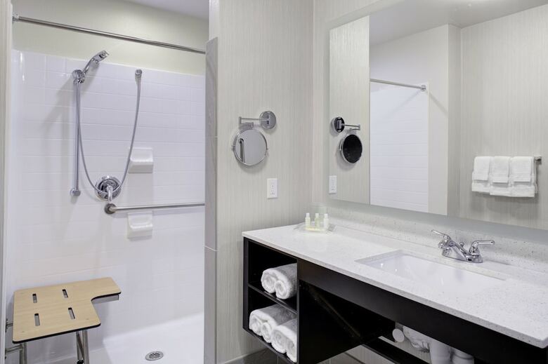 Hotel Holiday Inn Windsor - Wine Country
