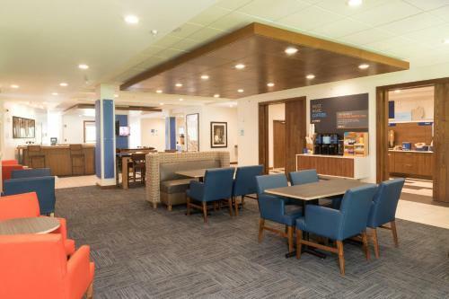 Hotel Holiday Inn Express & Suites - Portage