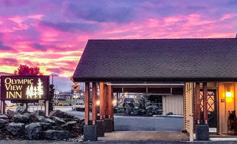 Posada Olympic View Inn