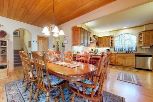 New England Cottage