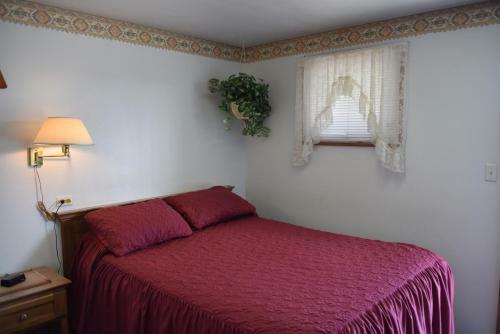 Royals Inn Motel