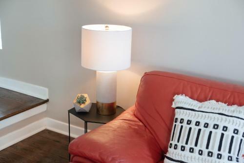 Beautiful Home! 25 Minutes To Downtown Chicago