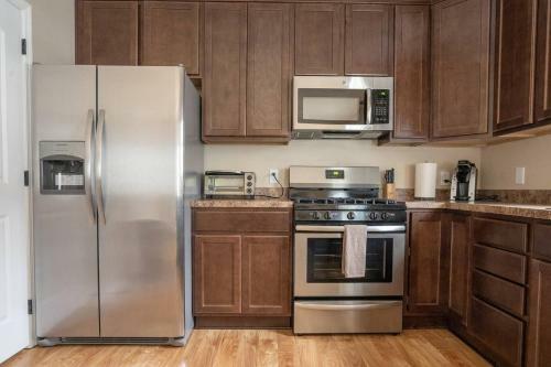 West Point Retreat 6 Bd 4 Ba