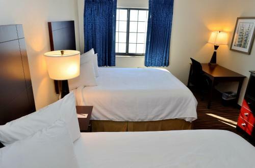 Hotel Cobblestone Inn & Suites - Holstein