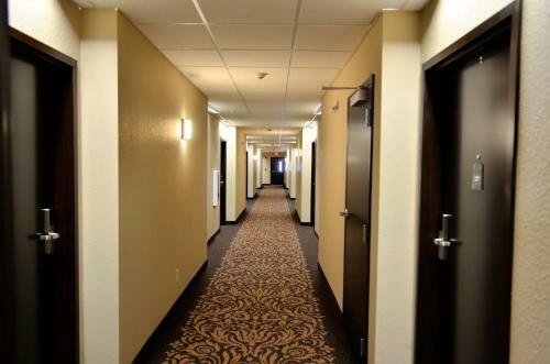 Hotel Cobblestone Inn & Suites - Holstein