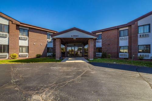Hotel Motel 6 Saukville