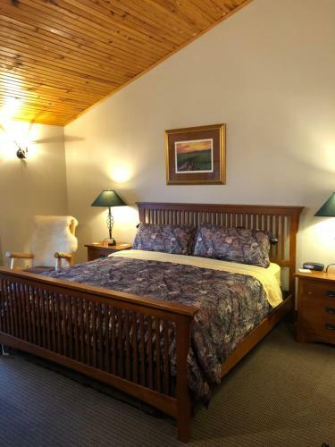 Comstock Premier Lodge Llc