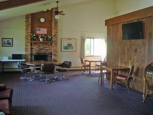 Motel Amerivu Inn & Suites-avon