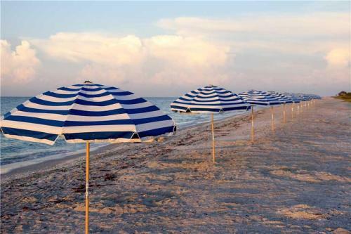 Apartamento East Gulf Condo #421