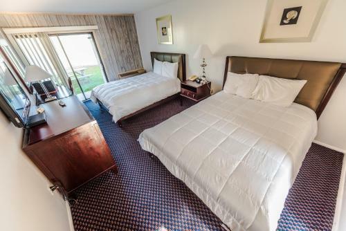 Somers Cove Motel