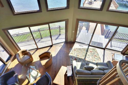 Villa Mystic Mountain W/ Log Cabin