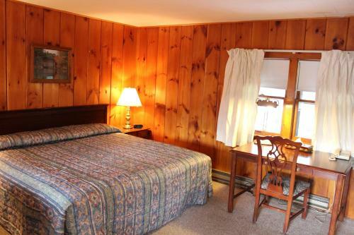 Hotel Nootka Lodge