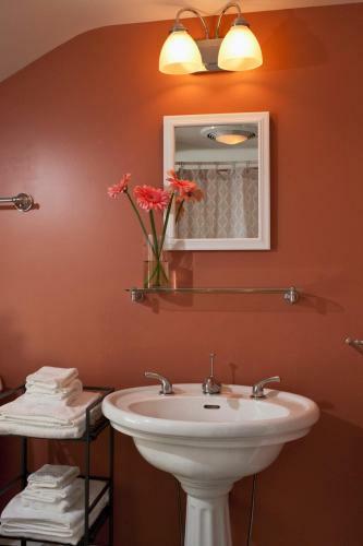Bed & Breakfast Newcastle Inn