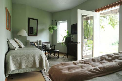 Bed & Breakfast Lucky Mud Inn And Disc Golf Resort