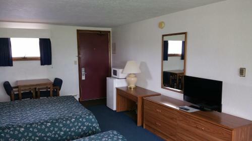 Hotel Amerivu Inn - New Hampton