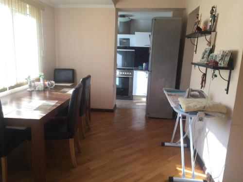 Apartment On Akademika Sakharaova
