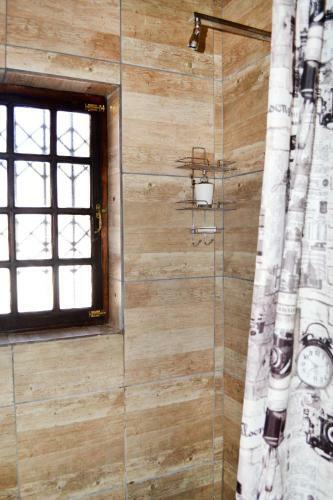 Hostal 96 On Bree Guesthouse