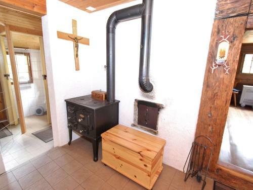 Beautiful Chalet In Binn With Parking