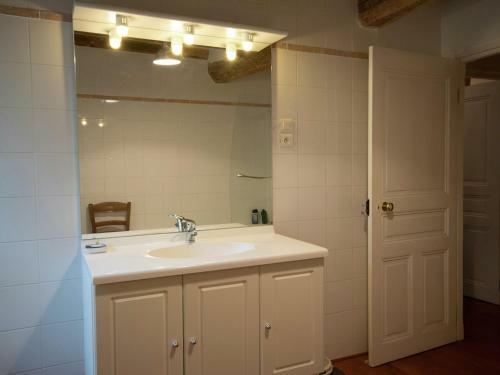 Stunning Holiday Home In Arfons With Swimming Pool