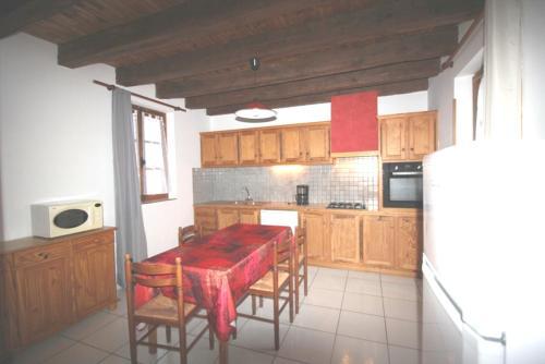 Holiday Home Carves